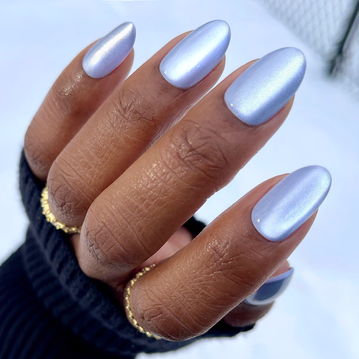 BP Velvet | Medium | Oval - Tab Press-On nails in pastel icy blue with a magnetic velvet finish on medium oval shaped nails