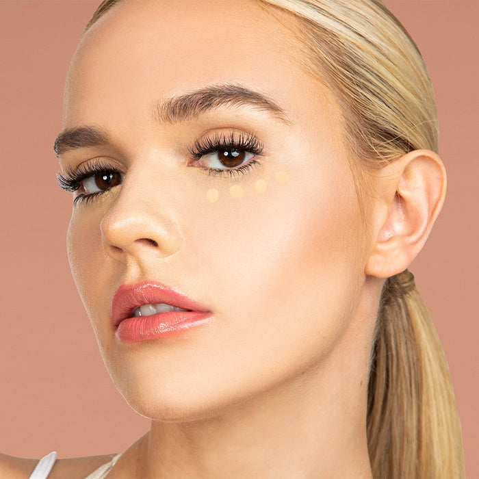 Light -- Winky Lux Peeper Perfect Under-Eye Concealer