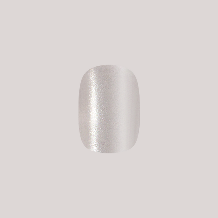 Cream Velvet - Press-On | Short | Squoval soft white shimmering velvet finish press-on nail for easy at-home mani