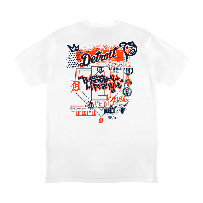 Graphic tee with “Detroit Tigers Drip” design — back view