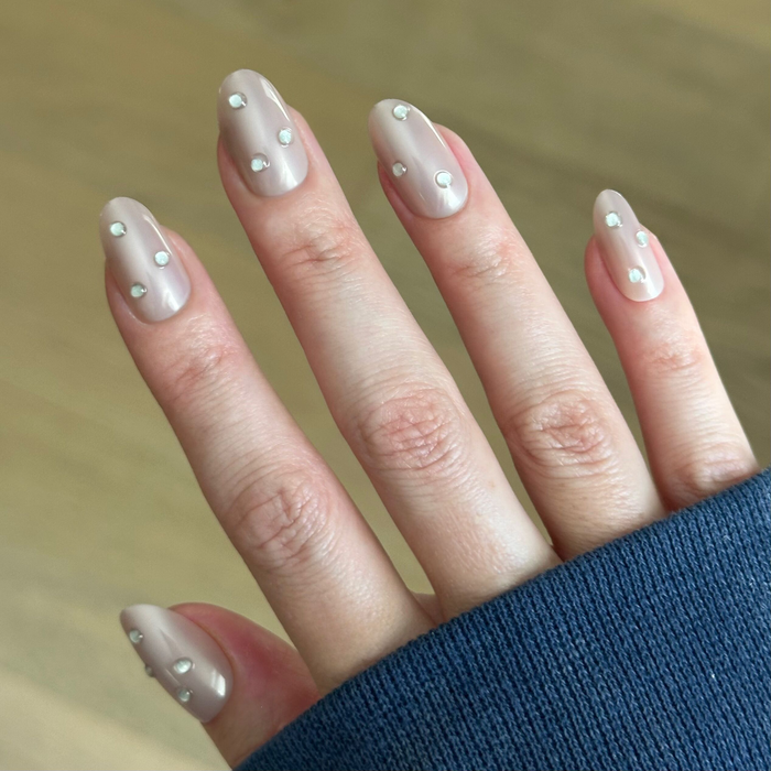 Diamond Chrome Mani - Press-On | Medium | Oval neutral chrome polish with raised 3D diamond effect gems for a stylish manicure