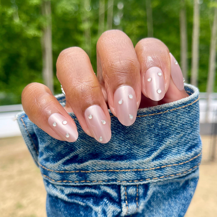 Diamond Chrome Mani - Press-On | Medium | Oval with neutral chrome polish and raised 3D diamond effect gems manicure