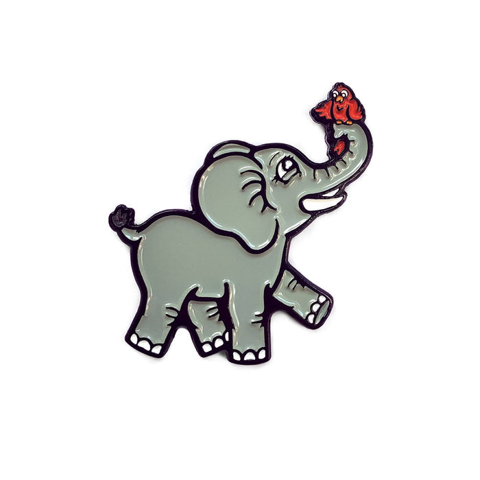 Kolorspun Pins elephant golf ball marker with magnetic hat clip, featuring detailed elephant design and convenient attachment.