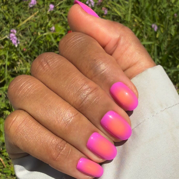 Grape Aura - Press-On | Short | Round false nails with smooth candy grape pink aura effect for easy at-home mani