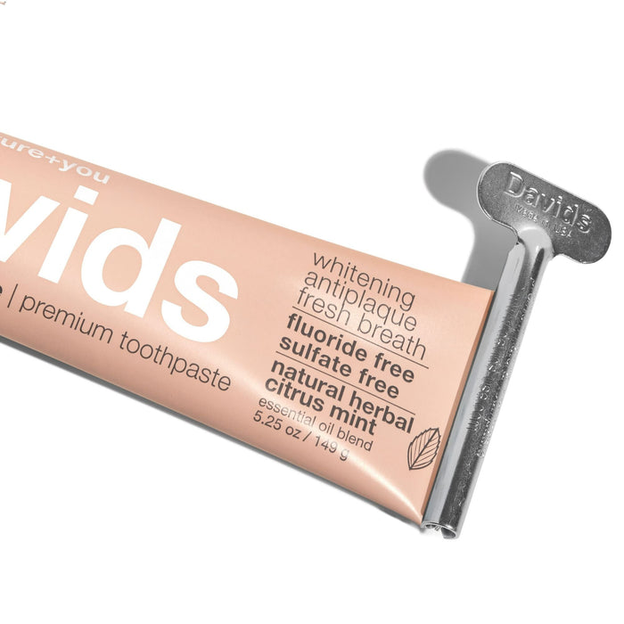Davids-Herbal Citrus Peppermint Toothpaste-Body-Davids_Masters_July2022_HerbalCitrus_AngleSQUARE-The Detox Market |