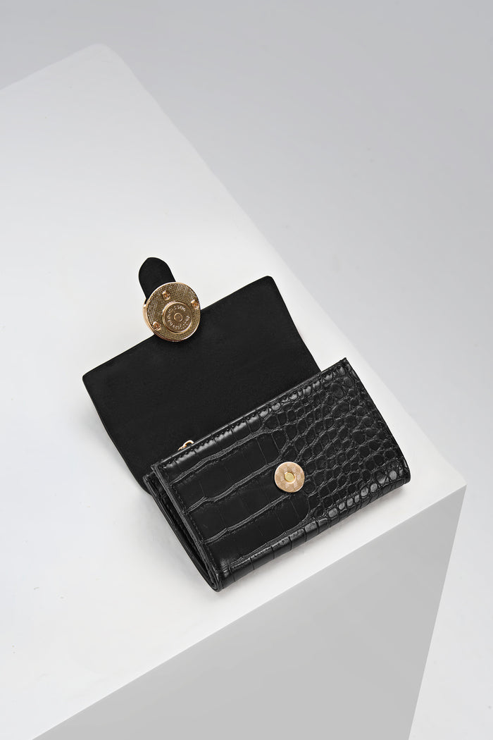 Front of Letitia Black Crocodile print faux leather Medium Purse open showing the use of the Cannon Street clasp