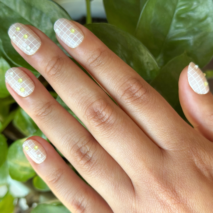 Nothing But Net - Press-On | Extra Short | Round with a neutral grid and small green tennis ball accents for quick at-home mani