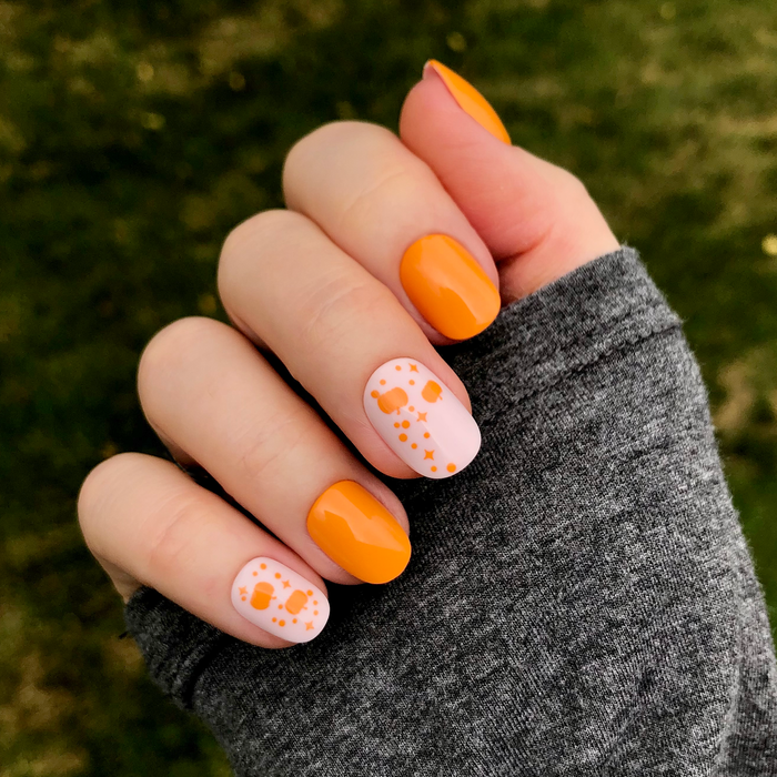 Pumpkin Party | Extra Short | Round - Tab Press-On