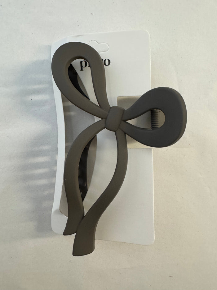 Ribbon Shaped Claw Clip