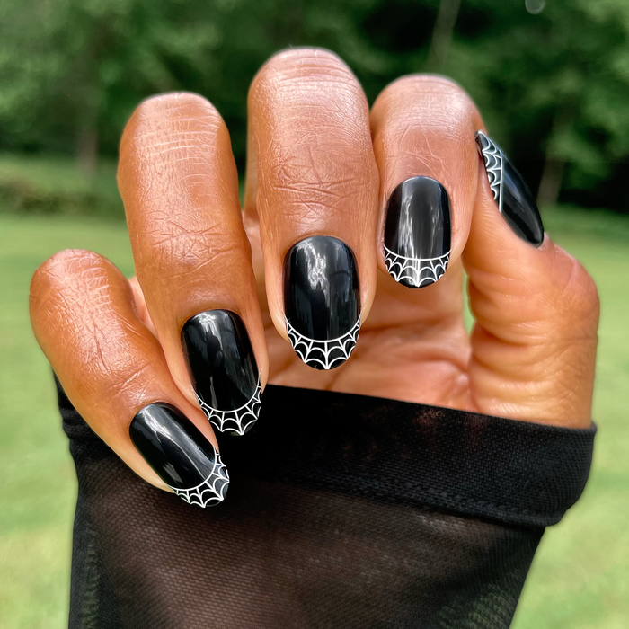 Spiderweb French | Medium | Oval - Tab Press-On
