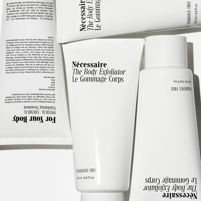 Nécessaire-The Body Exfoliator - Fragrance-Free-Body-03_NECESSAIRE_PDP_THEBODYEXFOLIATORFRAGRANCE-FREE_FLATLAY-The Detox Market |