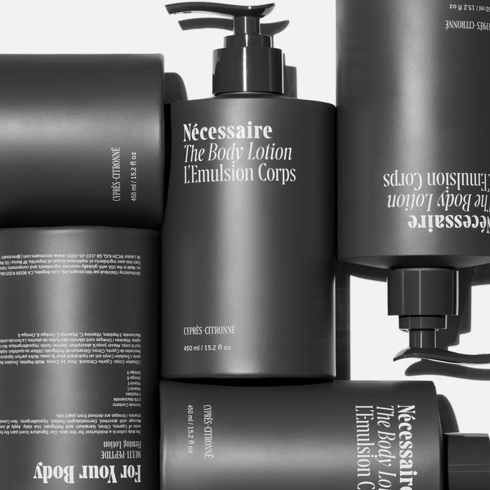 Nécessaire-The Body Lotion Cyprès-Citronné-Body-03_PDP_NECESSAIRE_THEBODYLOTIONCYPRES-CITRONNE_FLATLAY-The Detox Market |