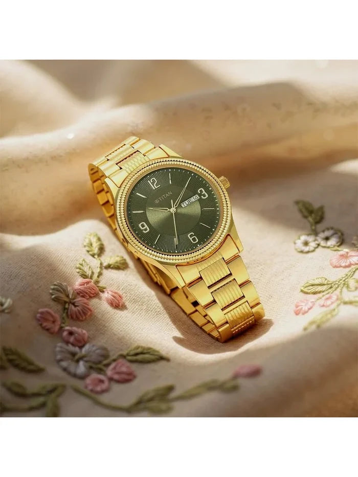 Titan Karishma Round Green Dial Analog Watch - NU1650YM08
